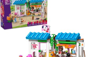LEGO Friends Dog Treats Bakery – Toy Shop w/ 2 Mini Dolls, 4 Animal Figures, Pet Carrier and Play Food Accessories – Birthday Gift Idea for 6 Year Old Girls – 42677