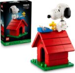 LEGO Ideas Peanuts: Snoopys Doghouse 21368