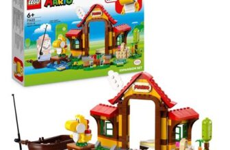 LEGO Super Mario Picnic at Marios House Expansion Set 71422