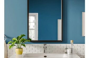 Livingandhome Rectangular Aluminum Alloy Frame Wall Mirror