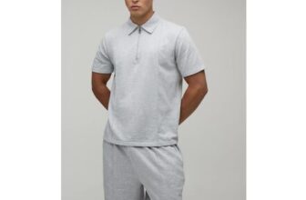 Man Seam Detail Regular Fit 1/4 Zip Polo & Regular Short Set