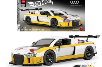 Mattel Brick Shop Hot Wheels Elite Series Building Set Audi R8 LMS