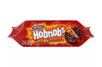 McVities Dark Chocolate Hobnobs Biscuits – the Oaty One 262g