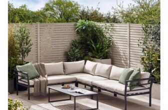 Montenegro White Metal 6-Seat Outdoor Corner Sofa with Table