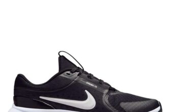 Nike Unisex Kids Trainers ( Sizes – 4, 5, 5.5) – Black/White – Half Price