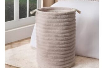 OHS Faux Fur Ribbed Laundry Bag – Natural