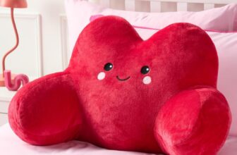 OHS Heart Cuddle Cushion for Adults, Valentines Gifts Comfy Reading Pillows Super Soft Teddy Fleece Kids Cushions with Arms Back Cushion Snuggle Hug Pillow Relaxing at Home, Red – 73 x 49 x 38cm