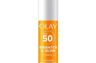 Olay Vitamin C Brighten & Glow 3in1 Moisturiser Face SPF50 Hydrating Primer