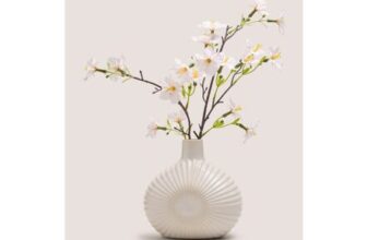 Oriental Flower in Cream Pot