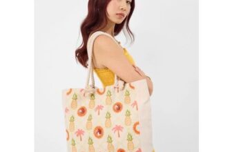 Pineapple Embroidered Beach Bag