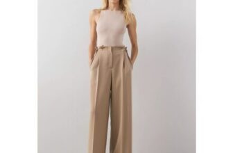Pleat Front Wide Trouser – Beige