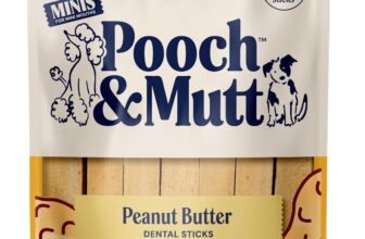 Pooch & Mutt – Peanut Butter Dog Dental Sticks (Small Sticks), Dog Dental Chew, for Teeth and Gums Cleaning, 1 pack of 7 sticks (packaging may vary)