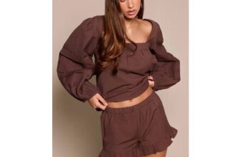 PrettyLittleThing Cotton Frill Edge Shorts Co-Ord