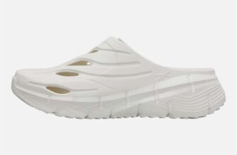 Reebok Zig Clogs Chalk – Ecru – Size 3-14