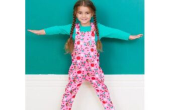 Robin Print Dungarees 3-4 Years