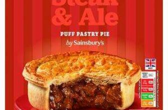 Sainsburys Large Steak & Gravy Puff Pastry Pie 500g (Nectar)