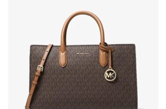 Scarlett Medium Signature Logo Satchel