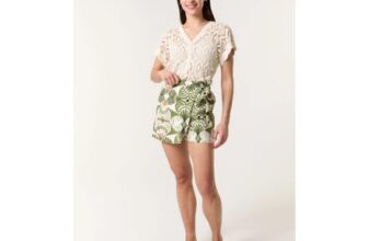 Size Small Blue Vanilla Khaki Geometric Print Wrap Belted Shorts