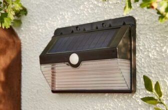 Solar Outdoor Sensor Wall Light – Small (Free C&C Only)