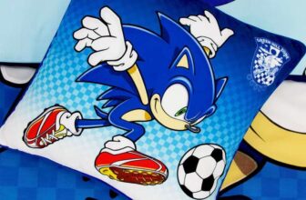 Sonic Sport Square Cushion
