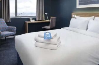Travelodge London Excel – 1 night stay selected Sundays August / early September for 2 people (family room £35.14) w/ unique code