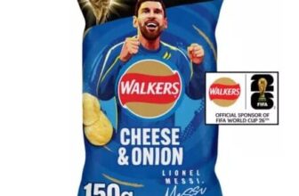 Walkers Cheese & Onion Crisps 150g
