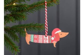 Wooden Hanging Christmas Decoration – Sausage Dog / Scottie Dog / Pug /Cats