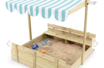 Wooden Sandpit with Canopy – Free C&C