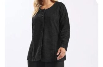 YOURS Curve Black Boucle Button through Top