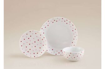 12 piece Red Hearts dinner set – in-store Southgate