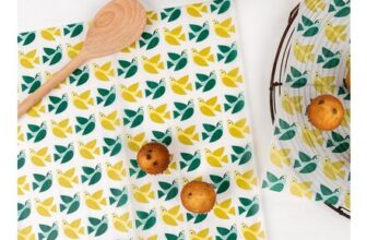30 Sheets Greaseproof Paper – Love Birds
