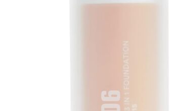 3INA MAKEUP – The 3 in 1 Foundation 606 – Ultra light Foundation Yellow Undertone – Liquid Foundation with SPF15 & Vitamic C