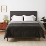 Amazon Basics Reversible Microfibre Coverless Duvet, Machine Washable Bedding Quilt, Diamond Stitching, 140 x 200 cm, Grey/Black, for Single Bed
