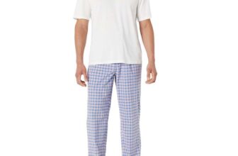 Amazon Essentials Mens Cotton Stretch Poplin Trouser with Cotton Jersey T-Shirt Pyjama Set – Size L