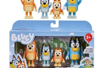 Bluey and Family: , Bingo, Bandit and Chilli 4 Figure Pack