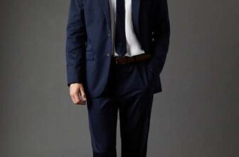 Burton Navy Regular Fit 2-Piece Suit (Jacket £35 Trousers £20)