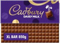 Cadbury Dairy Milk Chocolate Gift Bar, Extra-Large 850 g (Pack of 1)