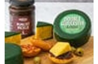 Double Gloucester & Chive Cheese Truckle