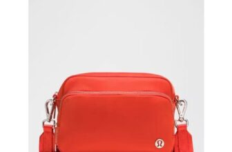 Everywhere Crossbody Bag 2L Metal Hardware