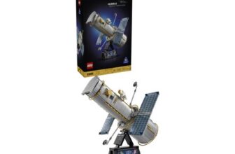 LEGO Icons 11382 Hubble Space Telescope