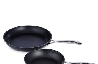 Le Creuset Toughened Non-Stick Set of 2 Frying Pans