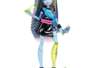 Monster High Frankie Stein Doll with Dog