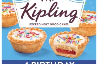 Mr Kipling Strawberries & Cream Cake / Birthday Cake / Caramel / Latte Cake Tarts x4