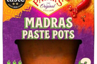 Pataks Madras Paste Pots, Hot, 4 x 70g Authentic Indian Curry Paste, Hot Spice, Quick & Easy, Madras Curry Sauce,
