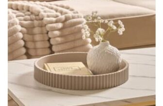 Round Ribbed Tray – Natural