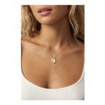 Textured Oval Disc Pendant Necklace in 18k Gold