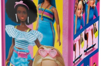 Theo Klein 5801 Barbie wardrobe trunk, clothes rails and shelves, toys for children aged 3 and over, incl. accessories, multicolour