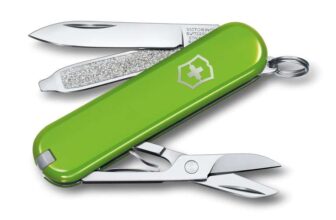 Victorinox Classic SD Mini Swiss Army Knife, Camping Pocket Knives, 7 Functions, Blade, Keyring, Green