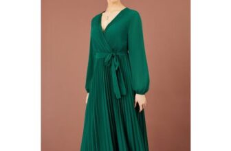 Yumi Green Pleated Wrap Midi Dress