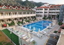 7 Nts 4 Star Self Catering, Turkey, 2 Adults 2 Kids, 4.5 TA – Prince Apart Hotel Icmeler, Gatwick 8 Oct (10KG Cabin Bag Inc)